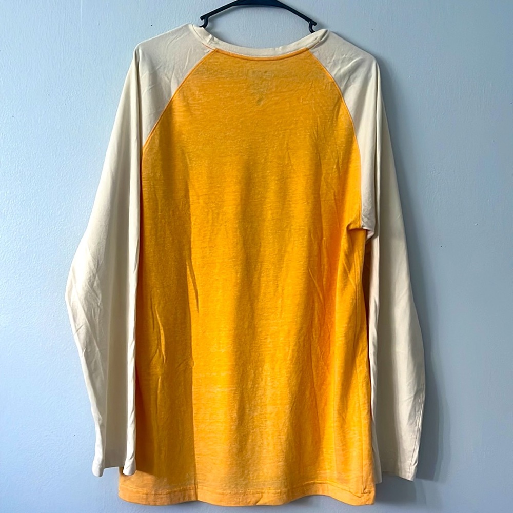 Pullover - Picture 2 of 2